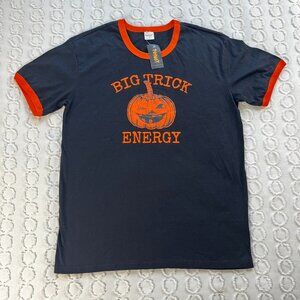 Spirit Halloween T-Shirt Sz Medium Pumpkin Jack-O-Lantern "Big Trick Energy" NWT